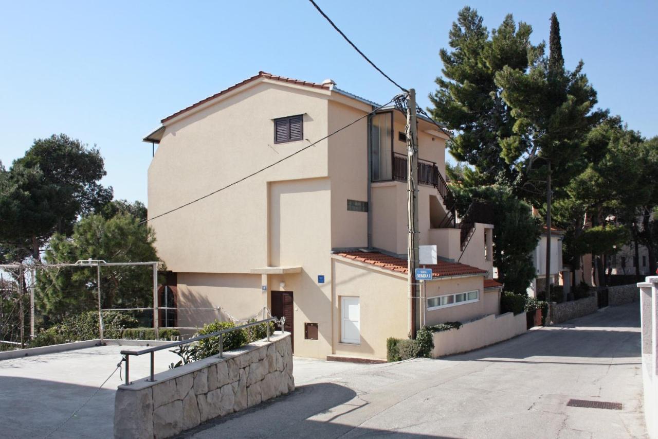 Apartments By The Sea Nemira, Omis - 5884 Tice Εξωτερικό φωτογραφία