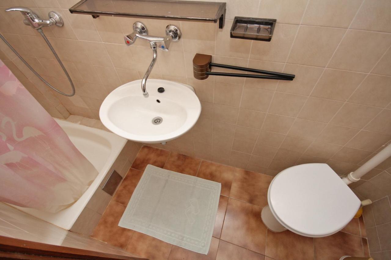 Apartments By The Sea Nemira, Omis - 5884 Tice Εξωτερικό φωτογραφία
